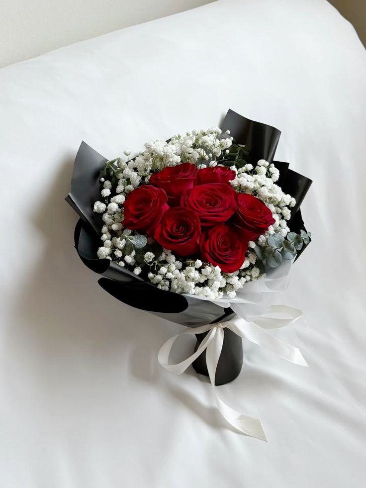 Red Rose Bouquet — photo 2