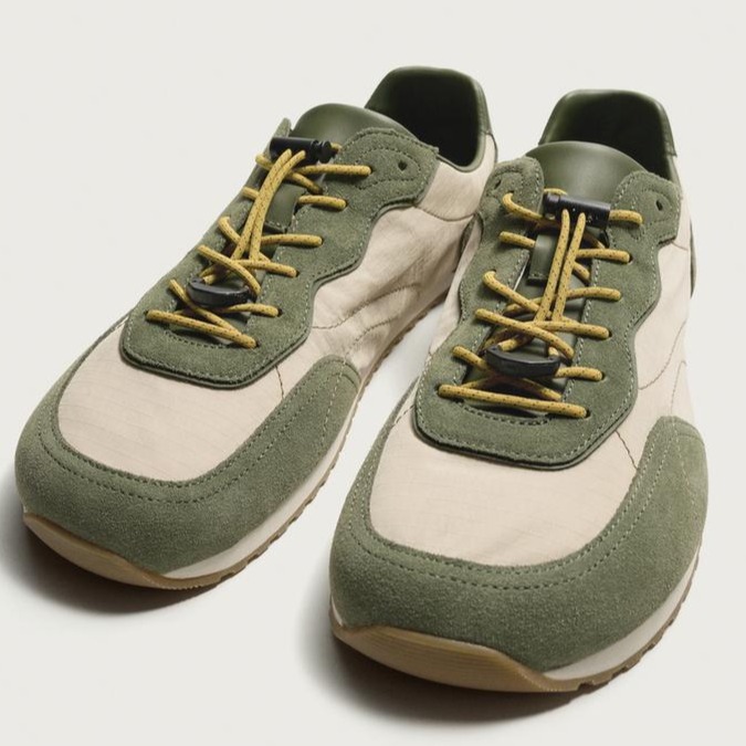 CONTRAST BAREFOOT TRAINERS
